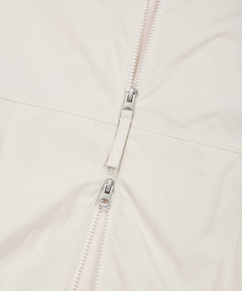 Wacky WiLLy（ワッキーウィリー）の「[GISELLEジゼル着用] WOMEN'S NYLON HOODED WINDBREAKER（ナイロンジャケット・レディース・クリーム/スカイブルー/その他・SMALL/MEDIUM）」の12枚目の写真
