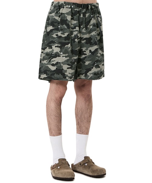 OY(オーワイ)の「『OY/オーワイ』PAINT SPLASH SHORTS/ペイントスプラッシュショートパンツ(その他パンツ・メンズ・カモフラージュ/ブラック・L/M/S)」の10枚目の写真