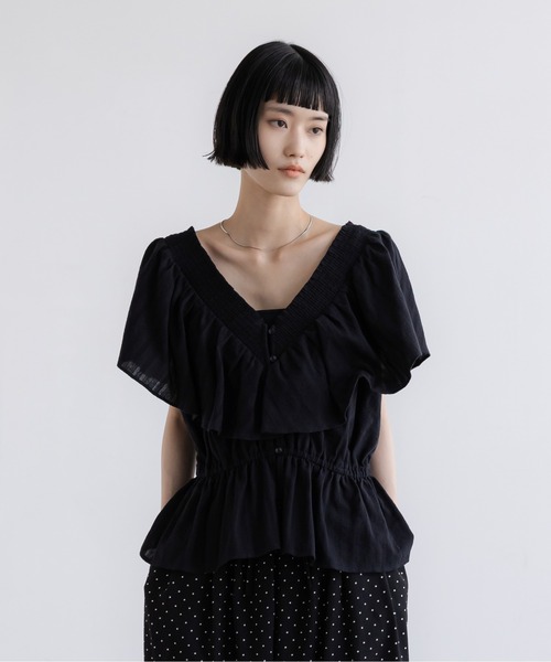 LOWRYS FARM（ローリーズファーム）の「２ＷＡＹレースフリルブラウス 668391（シャツ/ブラウス・レディース・ホワイト/ブラック/ベージュ・FREE）」の3枚目の写真