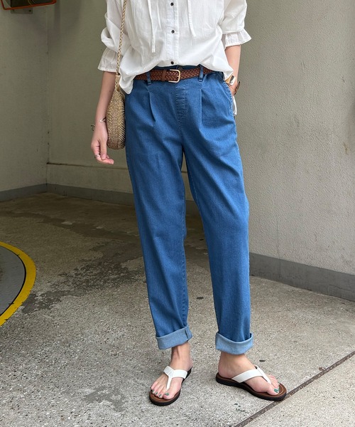 LBC(エルビーシー)の「【美脚効果抜群】さらひやジップレステーパードパンツ(その他パンツ・レディース・ネイビー/ライトブルー/ホワイト/ブラック/カーキ・M/S/L)」の4枚目の写真