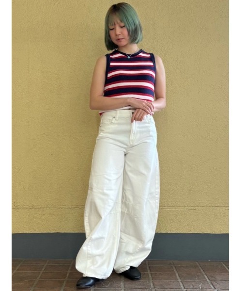 GAP(ギャップ)の「ハイライズ ウルトラソフト ホースシューデニム ホワイト(デニムパンツ・レディース・オフホワイト・23/24/25/26/27/28/29/30)」の4枚目の写真