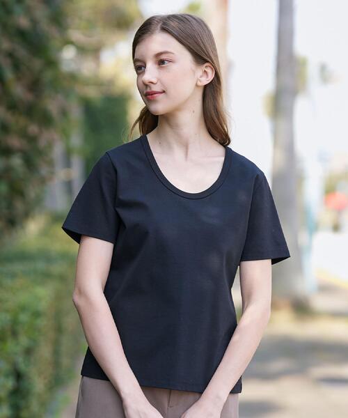 DRESSTERIOR（ドレステリア）の「【接触冷感/抗菌防臭/UVカット】クールデオドラント UネックTシャツ（Tシャツ/カットソー・レディース・ライトグレー/ホワイト/ブラック・36/34/38）」の4枚目の写真
