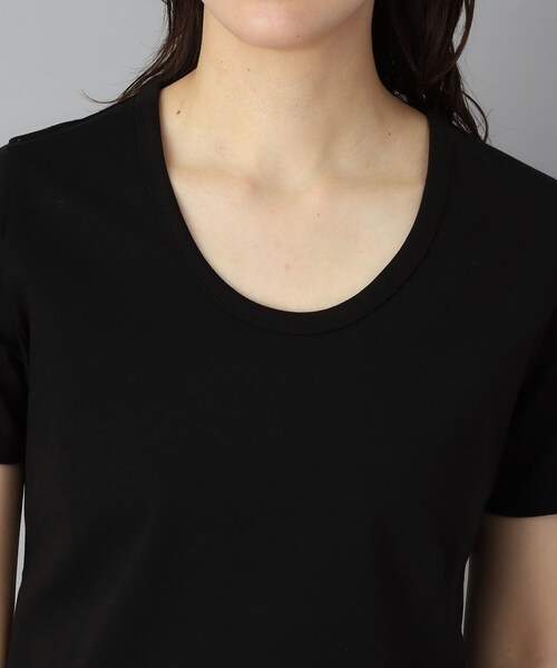 DRESSTERIOR（ドレステリア）の「【接触冷感/抗菌防臭/UVカット】クールデオドラント UネックTシャツ（Tシャツ/カットソー・レディース・ライトグレー/ホワイト/ブラック・36/34/38）」の14枚目の写真