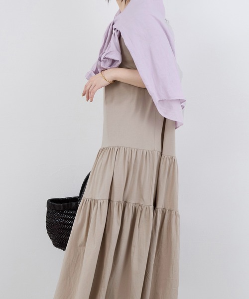 MICA&DEAL(マイカ&ディール)の「【WEB限定】ティアードカットワンピース(ワンピース・レディース・ブラック/サンドベージュ・FREE)」の3枚目の写真