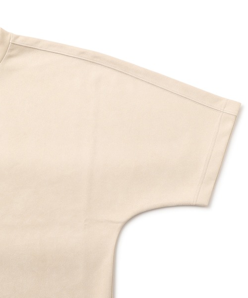 le cercle ADAM ET ROPE'(ルセルクルアダムエロペ)の「フェイクスエードプルオーバー(Tシャツ/カットソー・メンズ・チャコールグレー/キナリ/オリーブ・L/LL/M)」の7枚目の写真