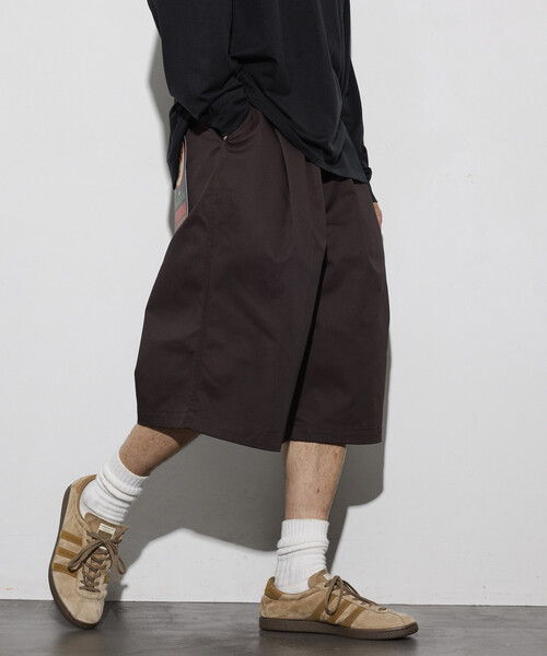 RED KAP(レッドキャップ)の「RED KAP/レッドキャップ 別注 2TUCK WIDE BAGGY SHORTS/2タック ワイド バギー ツイル ショーツ(その他パンツ・メンズ・ブラウン/ネイビー/ベージュ/チャコールグレー/オリーブ/ブラック・MEDIUM/SMALL/LARGE)」の4枚目の写真