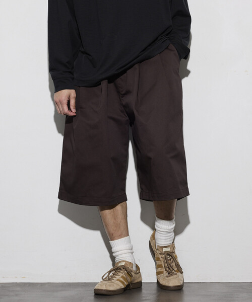 RED KAP(レッドキャップ)の「RED KAP/レッドキャップ 別注 2TUCK WIDE BAGGY SHORTS/2タック ワイド バギー ツイル ショーツ(その他パンツ・メンズ・ブラウン/ネイビー/ベージュ/チャコールグレー/オリーブ/ブラック・MEDIUM/SMALL/LARGE)」の14枚目の写真