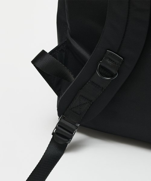 MAISON MINED(メゾンミネド)の「TWO POCKET BACKPACK(バックパック/リュック・レディース・その他・MEDIUM/SMALL)」の11枚目の写真