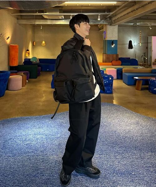 MAISON MINED(メゾンミネド)の「TWO POCKET BACKPACK(バックパック/リュック・レディース・その他・MEDIUM/SMALL)」の22枚目の写真