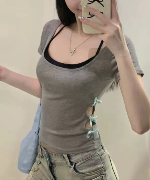 MAISON DE THERESE(メゾン ド テレーズ)の「フェイクツーピース カップ付き T シャツ サイドカット ギャル(Tシャツ/カットソー・レディース・ブラック/ブルー/グレー・FREE)」の2枚目の写真