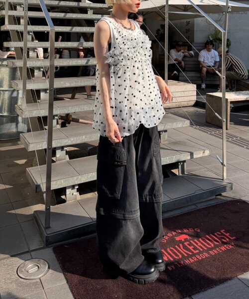 w closet(ダブルクローゼット)の「シアーバルーンキャミ 夏服(キャミソール・レディース・オフホワイト/ブラック/ブルー・FREE)」の9枚目の写真