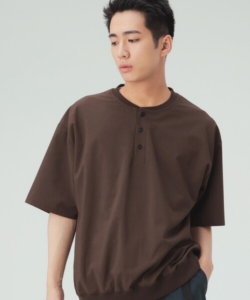 BEAMS HEART（ビームスハート）の「【8/6値下げ】ポリトロ リブ ヘンリーネック Tシャツ（Tシャツ/カットソー・メンズ・ブラック/ダークブラウン・S/M/XL/L）」の21枚目の写真