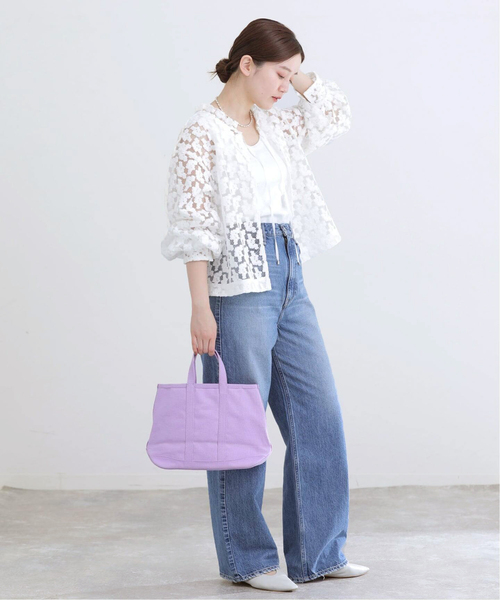 IENA(イエナ)の「《追加》フラワー刺繍レース2WAYブラウス(シャツ/ブラウス・レディース・ホワイト/チャコールグレー・FREE)」の11枚目の写真
