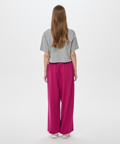 Mardi Mercredi(マルディメクルディ)の「CROPPED BASIC TSHIRT FLOWERMARDI / クロップド ベーシック Tシャツ フラワー マルディ(Tシャツ/カットソー・レディース・グレー×ホワイト・FREE)」の6枚目の写真