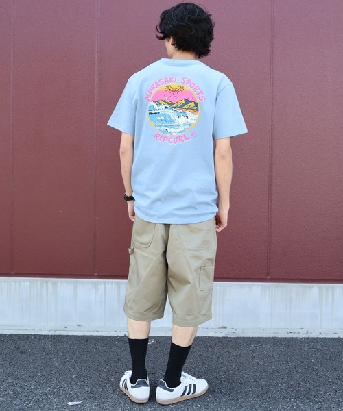 ムラサキスポーツ(ムラサキスポーツ)の「【ムラサキスポーツ限定】MURASAKI ムラサキ × RIPCURL リップカール 半袖 Tシャツ コラボレーション M RCM6S-2101(Tシャツ/カットソー・メンズ・ホワイト/ブラック/グレイッシュブルー・M/L/XL)」の19枚目の写真