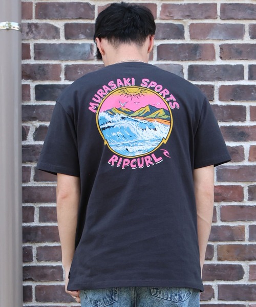 ムラサキスポーツ(ムラサキスポーツ)の「【ムラサキスポーツ限定】MURASAKI ムラサキ × RIPCURL リップカール 半袖 Tシャツ コラボレーション M RCM6S-2101(Tシャツ/カットソー・メンズ・ホワイト/ブラック/グレイッシュブルー・M/L/XL)」の11枚目の写真