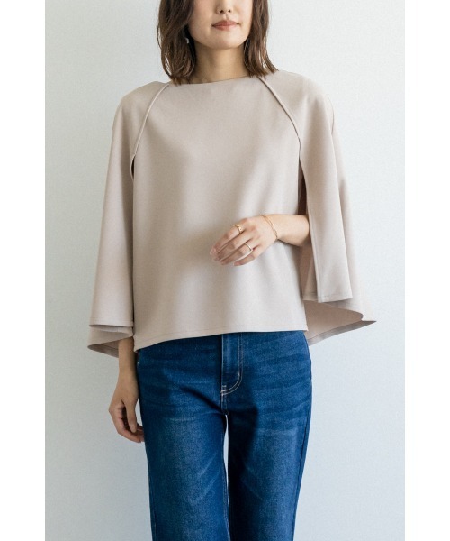 M.deux(エムドゥ)の「《BEST SELLER ITEM》 エアリーケープトップス(サマーバージョン)(Tシャツ/カットソー・レディース・オフホワイト/グレイッシュベージュ/ブラック・MEDIUM)」の8枚目の写真