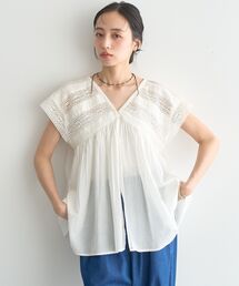 レース&ピンタックフレンチブラウス