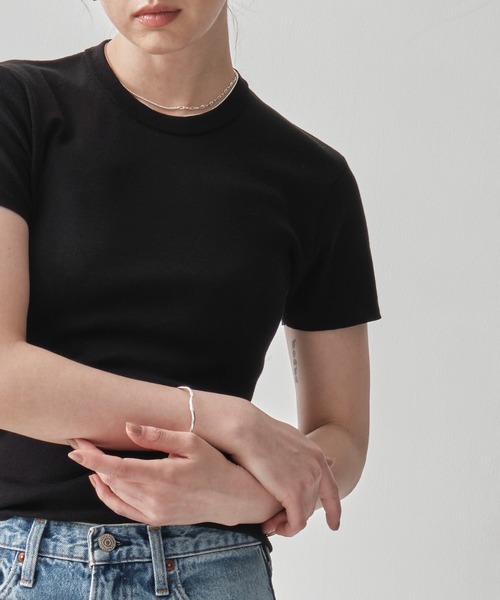 ATON（エイトン）の「[ATON/エイトン]FRESCA CIRCULAR RIB PERFECT FIT PULLOVER（サロペット/オーバーオール・レディース・ブラック/ホワイト/ピンク・2）」の3枚目の写真
