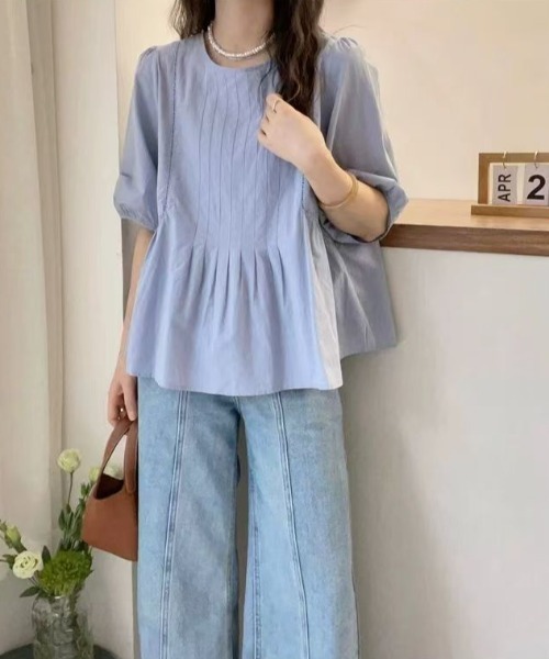 AMAJI(アマジ)の「パフスリーブ ギャザー ラウンドネック ブラウス(シャツ/ブラウス・レディース・ライトブルー/ベージュ/ライトピンク・LARGE/X-LARGE)」の5枚目の写真
