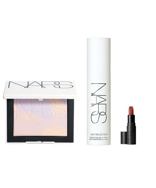 NARS(ナーズ)の「【数量限定】ライトリフレクティング プリズマティックパウダー プレスト+ライトリフレクティング トーンアップヴェール+エクスプリシットリップスティックミニサイズ(コスメキット/ギフトセット・レディース・CONSTELLATION/ホワイト系その他・FREE)」の1枚目の写真