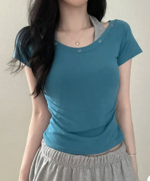 VIVID LADY(ビビッドレディー)の「ハトメホルター レイヤード風 半袖トップス(Tシャツ/カットソー・レディース・グレー/ブラック/ブルー・FREE)」の11枚目の写真