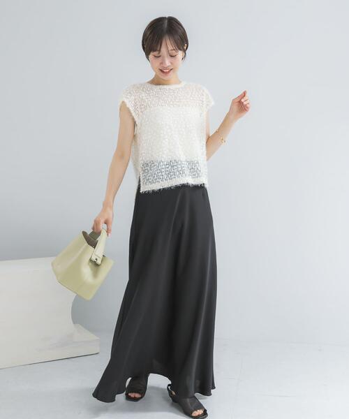URBAN RESEARCH ROSSO WOMEN(アーバンリサーチ ロッソ)の「接触冷感 吸水速乾 サテンスカート(スカート・レディース・ブラック/ベージュ系その他・36/38)」の16枚目の写真