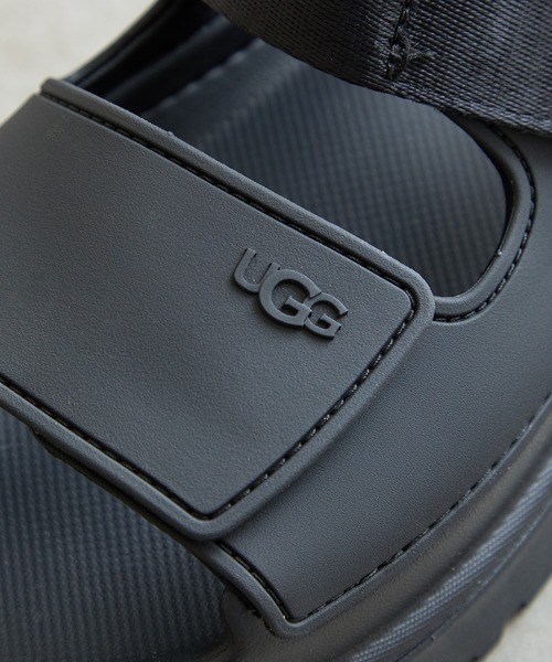 UGG(アグ)の「【UGG】K GOLDENGLOW ゴールデングロウ 厚底サンダル(サンダル・レディース・ベージュ/ブラック・23.5cm/24.5cm/22.5cm)」の7枚目の写真