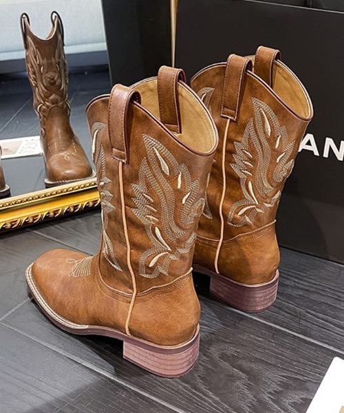 LAC-VERT(ラック・ヴェール)の「ヴィンテージ風ウエスタンブーツ(ブーツ・レディース・キャメル・SMALL/MEDIUM/LARGE)」の4枚目の写真