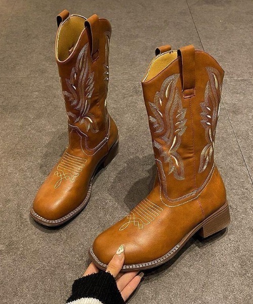 LAC-VERT(ラック・ヴェール)の「ヴィンテージ風ウエスタンブーツ(ブーツ・レディース・キャメル・SMALL/MEDIUM/LARGE)」の2枚目の写真