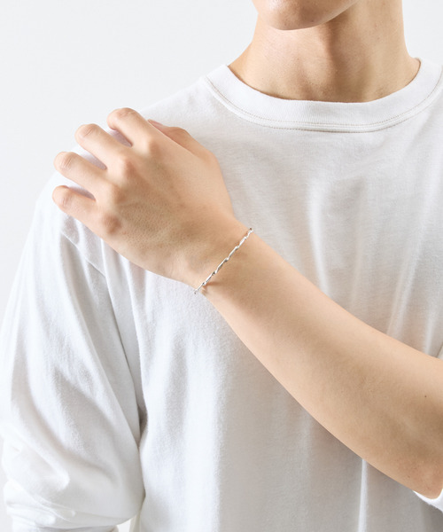 And A(アンドエー)の「And A アンドエー / SVPT BANGLE シルバー925プレーティングバングル / AA-BG-23(バングル/リストバンド・メンズ・シルバー・FREE)」の12枚目の写真