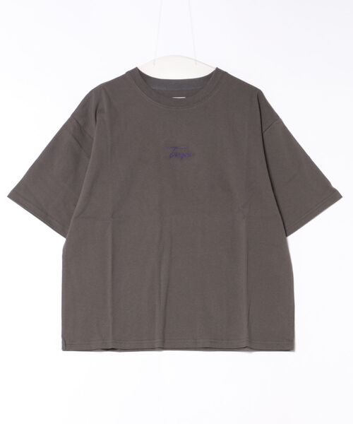 ATELANE(アテレーン)の「★ATELANE★16/1 OE天竺 刺繍Tee(Tシャツ/カットソー・メンズ・ホワイト系その他/チャコールグレー・MEDIUM)」の1枚目の写真