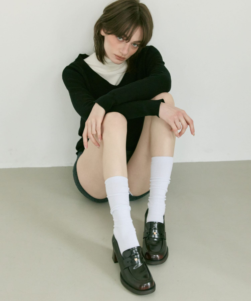 APIED MARCHE(アピエド マルシェ)の「Tames ソフトレザー ローファー 7cm -PM3024 (2カラー)(ローファー・レディース・ブラック/ダークブラウン・22.5cm/23cm/23.5cm/24cm/24.5cm/25cm)」の5枚目の写真