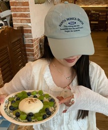CERCA（チェルカ）の「pur chouchou/カレッジロゴ 刺繍 キャップ  P4609（キャップ）」