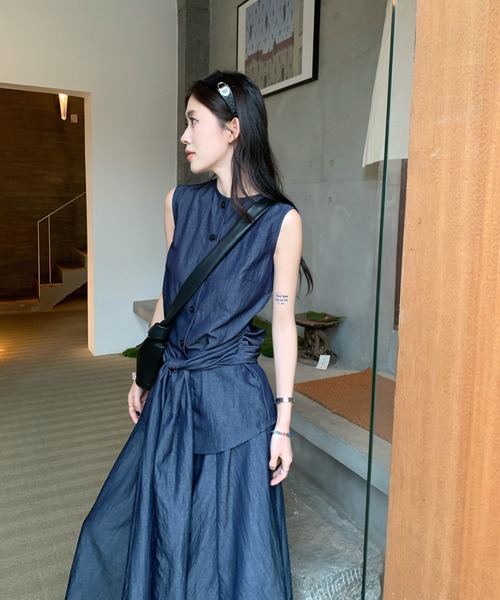 FAVORITO(ファヴォリート)の「ノースリーブトップススカートセットアップ(セットアップ・レディース・ブルー・S/M/L)」の4枚目の写真