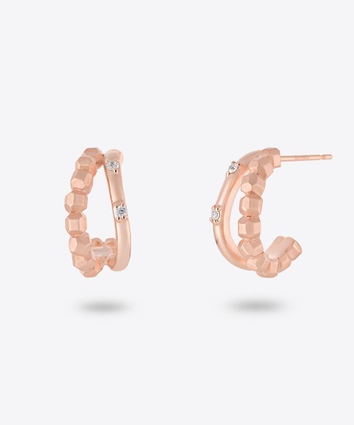 CANAL 4℃(カナルヨンドシー)の「【AUTUMN COLLECTION】シルバー カーブ ピアス(ピアス(両耳用)・レディース・ピンクゴールド・FREE)」の6枚目の写真