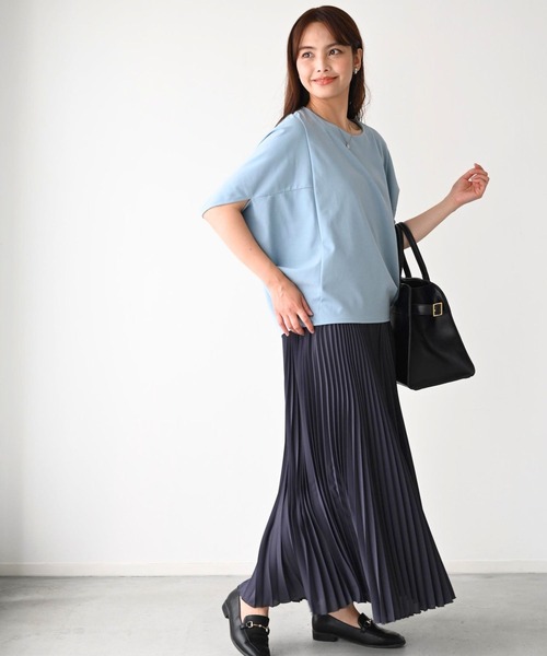 Ehre style(エーレスタイル)の「体型カバーをもっとおしゃれに。大人のお仕事Tシャツ(Tシャツ/カットソー・レディース・ホワイト/チャコールグレー/ブルー・FREE)」の10枚目の写真