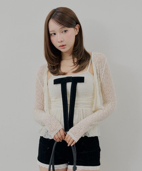 Chico(チコ)の「レースリボンキャミ+カーデセット(Tシャツ/カットソー・レディース・ピンクベージュ/ブラック/アイボリー・FREE)」の4枚目の写真
