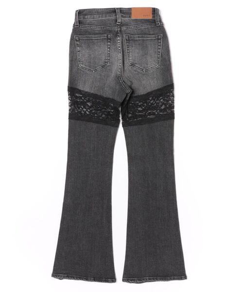 EVRIS（エヴリス）の「レースドッキングフレアデニムパンツ（デニムパンツ・レディース・ブルー/ブラック・SMALL/MEDIUM/X-SMALL）」の3枚目の写真