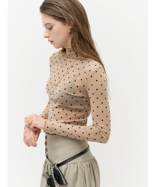 Lutim by u(ルチバイユー)の「フレンチドットシアーハイネックトップス(Tシャツ/カットソー・レディース・ベージュ/カーキ/ブラック・FREE)」の14枚目の写真