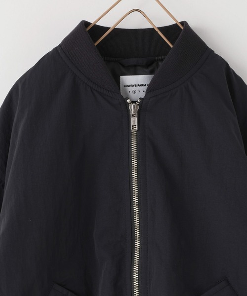 LOWRYS FARM(ローリーズファーム)の「MA-1 1053987(MA-1・キッズ・ブラック/アイボリー・110cm/120cm/130cm/140cm/150cm)」の4枚目の写真