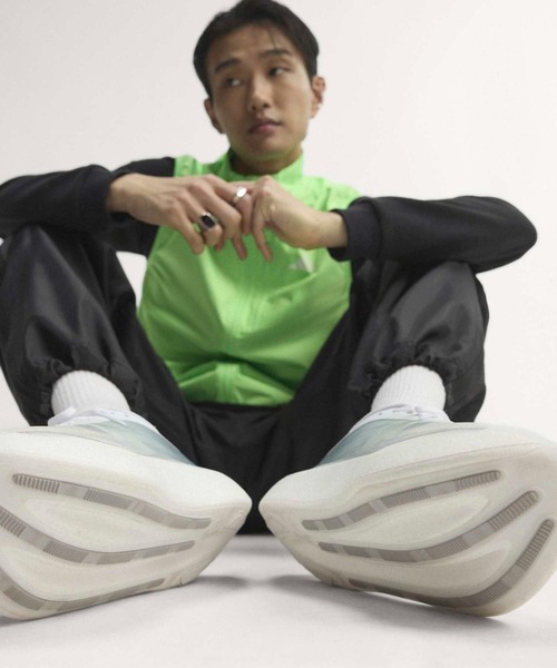 adidas(アディダス)の「ハイパーブースト EPHR LT / HYPERBOOST EPHR LT / アディダスオリジナルス adidas Originals(スニーカー・メンズ・ホワイト×シルバー・23.5cm/23.0cm/22.5cm/22.0cm/28.5cm/28.0cm/27.5cm/27.0cm/26.5cm/26.0cm/25.5cm/25.0cm/24.5cm/24.0cm/29.0cm)」の12枚目の写真