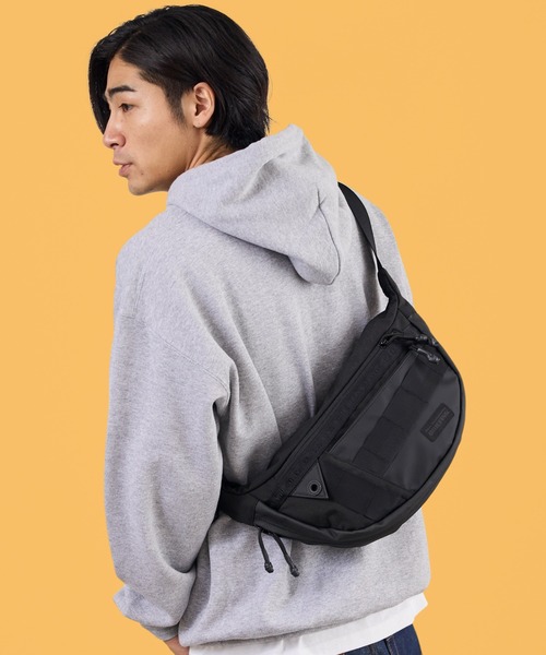 WHITE MOUNTAINEERING(ホワイトマウンテニアリング)の「White Mountaineering/ホワイトマウンテニアリング×BRIEFING/ブリーフィング WM×BRIEFING NEOCHROME CROSS BODY コラボアイテム ナイロン ショルダーバッグ ウエストバッグ メンズ アウトドア カジュアル 2026年秋冬 秋服(ショルダーバッグ・メンズ・ブラック・FREE)」の1枚目の写真