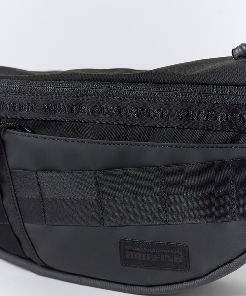 WHITE MOUNTAINEERING(ホワイトマウンテニアリング)の「White Mountaineering/ホワイトマウンテニアリング×BRIEFING/ブリーフィング WM×BRIEFING NEOCHROME CROSS BODY コラボアイテム ナイロン ショルダーバッグ ウエストバッグ メンズ アウトドア カジュアル 2026年秋冬 秋服(ショルダーバッグ・メンズ・ブラック・FREE)」の6枚目の写真