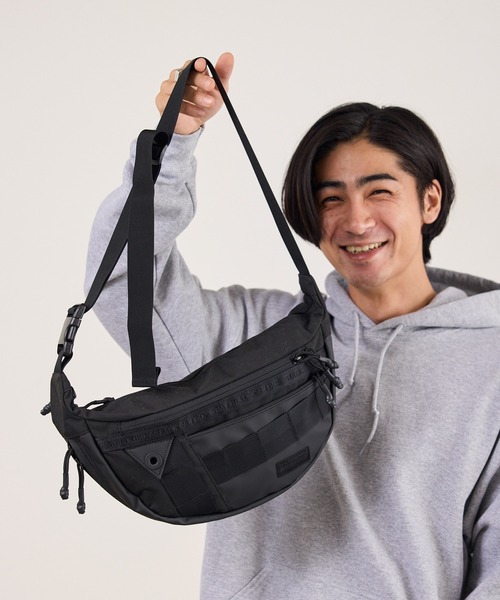 WHITE MOUNTAINEERING(ホワイトマウンテニアリング)の「White Mountaineering/ホワイトマウンテニアリング×BRIEFING/ブリーフィング WM×BRIEFING NEOCHROME CROSS BODY コラボアイテム ナイロン ショルダーバッグ ウエストバッグ メンズ アウトドア カジュアル 2026年秋冬 秋服(ショルダーバッグ・メンズ・ブラック・FREE)」の18枚目の写真