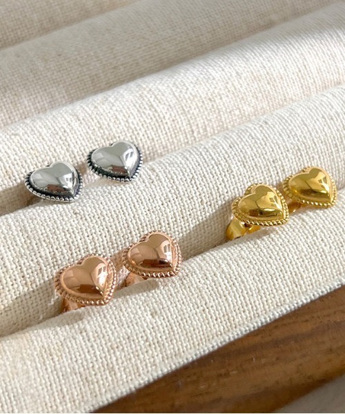 Apparat+(アパラートプラス)の「ヴィンテージ ハートモチーフ ピアス/シンプル/上品(ピアス(両耳用)・レディース・ゴールド/ピンクゴールド/シルバー・フリー)」の8枚目の写真