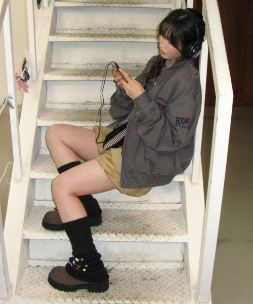 RONRON（ロンロン）の「DRAWSTRING BALLOON SHORTS SUEDE BROWN（その他パンツ・レディース・その他・FREE）」の3枚目の写真