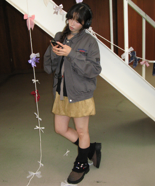RONRON（ロンロン）の「DRAWSTRING BALLOON SHORTS SUEDE BROWN（その他パンツ・レディース・その他・FREE）」の4枚目の写真