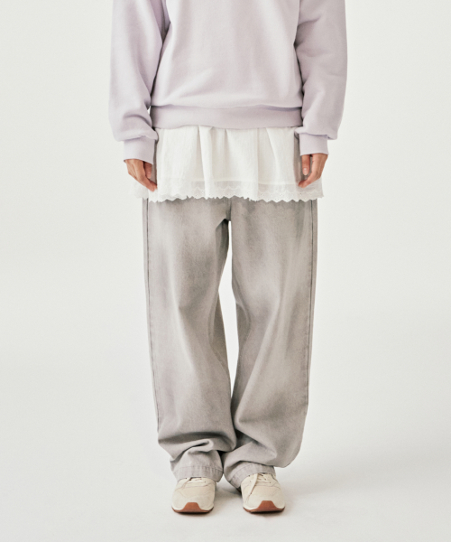 MMLG(エムエムエルジー)の「FADED TIMBER DENIM PANTS (GREY)(デニムパンツ・レディース・その他・SMALL/LARGE/MEDIUM)」の1枚目の写真