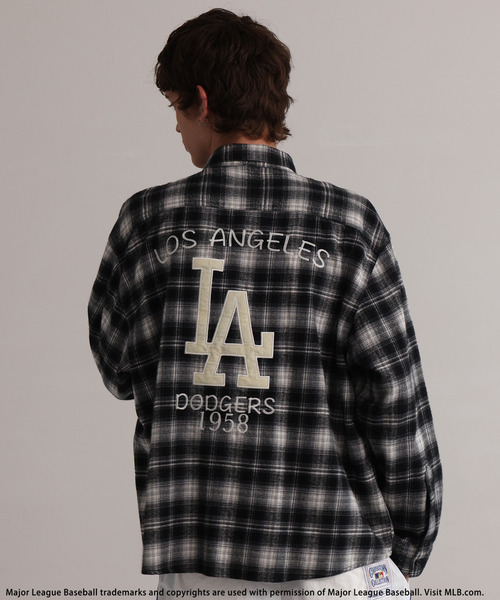 BACK TO THE FIELD（バック トゥー ザ フィールド）の「【MLB】Embroidered Shirt（シャツ/ブラウス・メンズ・ブラウン系/ブルー/ブラック系・MEDIUM/LARGE）」の21枚目の写真